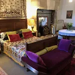 Chateau Mareuil 4* Brigueuil-le-Chantre
