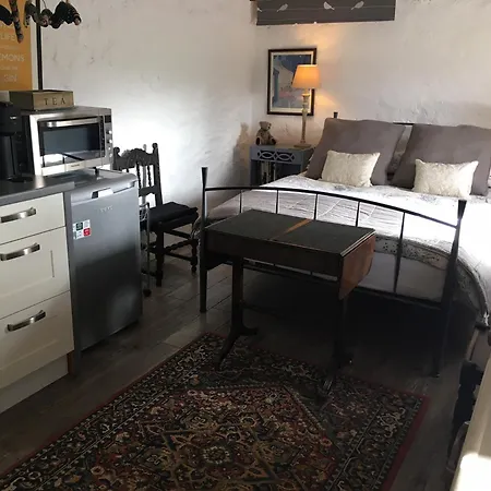 Chateau Mareuil 4* Brigueuil-le-Chantre