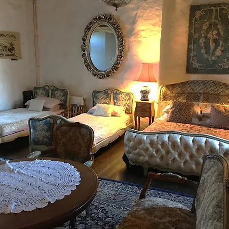 Chateau Mareuil Couette-café 4*
