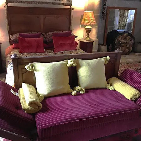 Chateau Mareuil Bed and breakfast