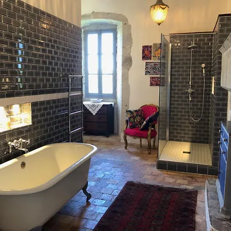 Chateau Mareuil Couette-café Brigueuil-le-Chantre