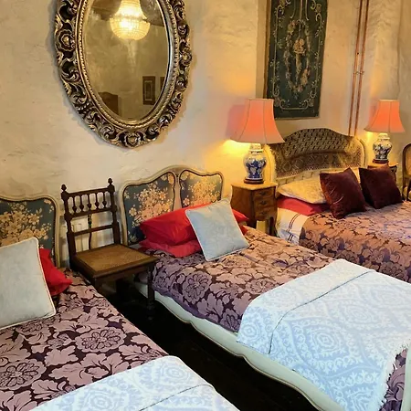 Chateau Mareuil Couette-café 4*