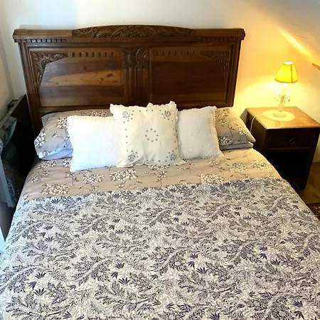 Chateau Mareuil Bed and breakfast
