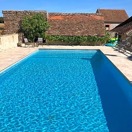 Chateau Mareuil 4* Brigueuil-le-Chantre