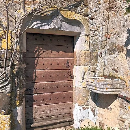 Chateau Mareuil 4* Brigueil-le-Chantre