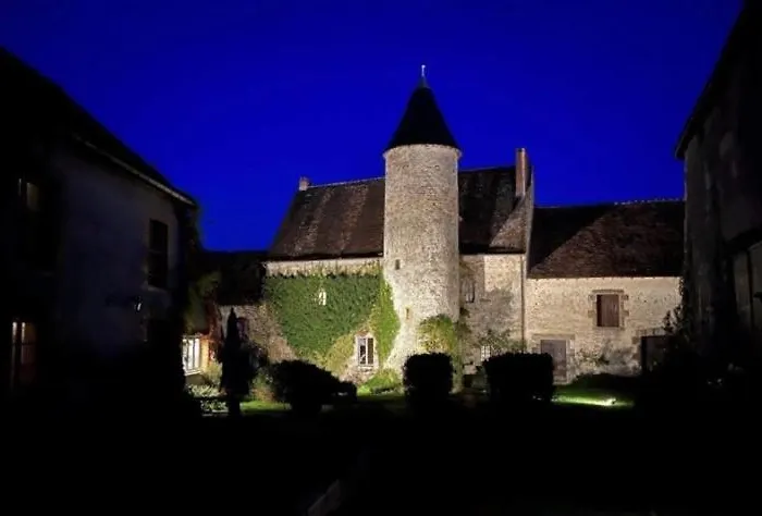 Chateau Mareuil Bed and breakfast 4*
